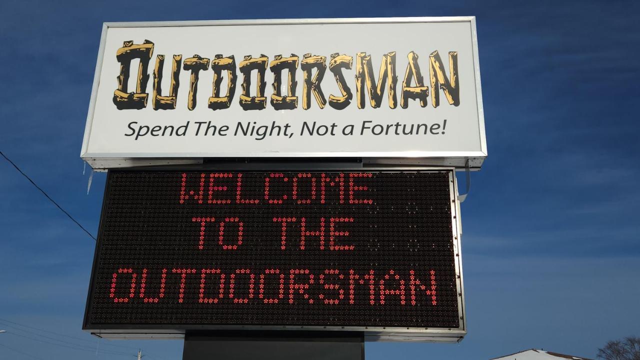 Outdoorsman Motel Wawa Εξωτερικό φωτογραφία