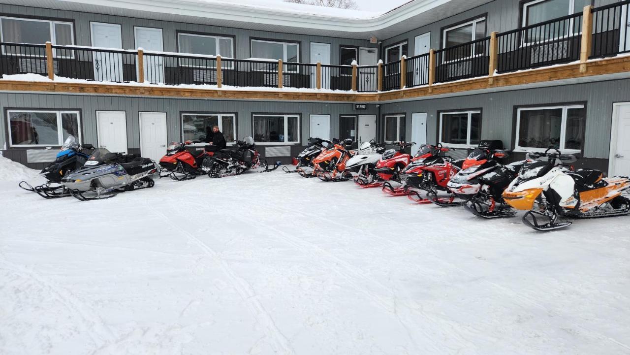 Outdoorsman Motel Wawa Εξωτερικό φωτογραφία