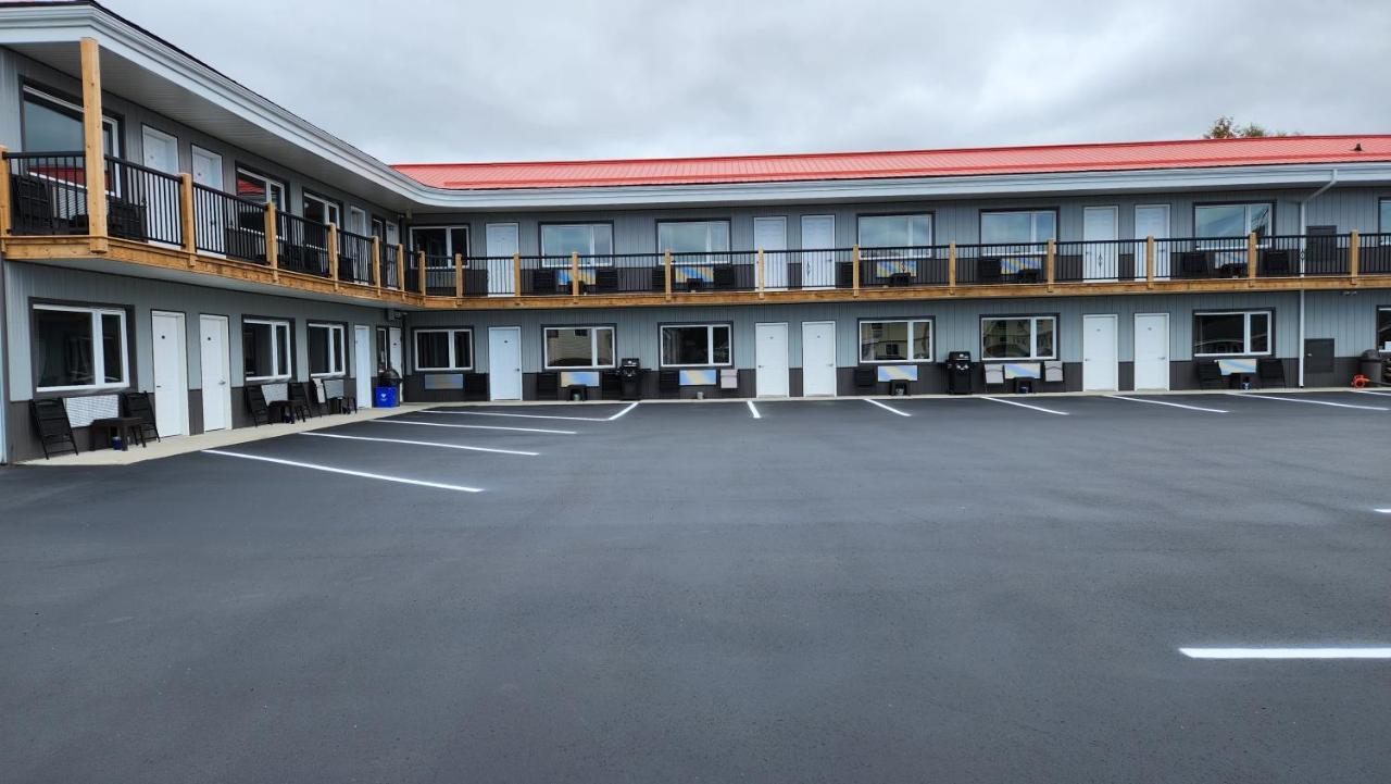 Outdoorsman Motel Wawa Εξωτερικό φωτογραφία
